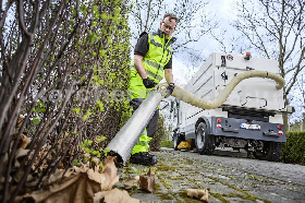Karcher MCM 600 mechanikus utcaseprő gép 